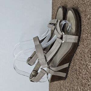 Teva Taupe Leather Ysidro Universal Wedge Style Sandals Shoes Sz 7 Womens